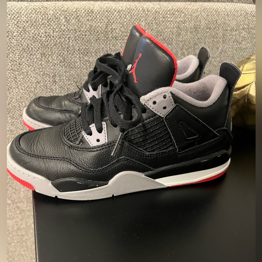 Nike Jordan 4 “Bred Reimagined” Pre School Size 1Y Black/Fire Red-Cement Grey